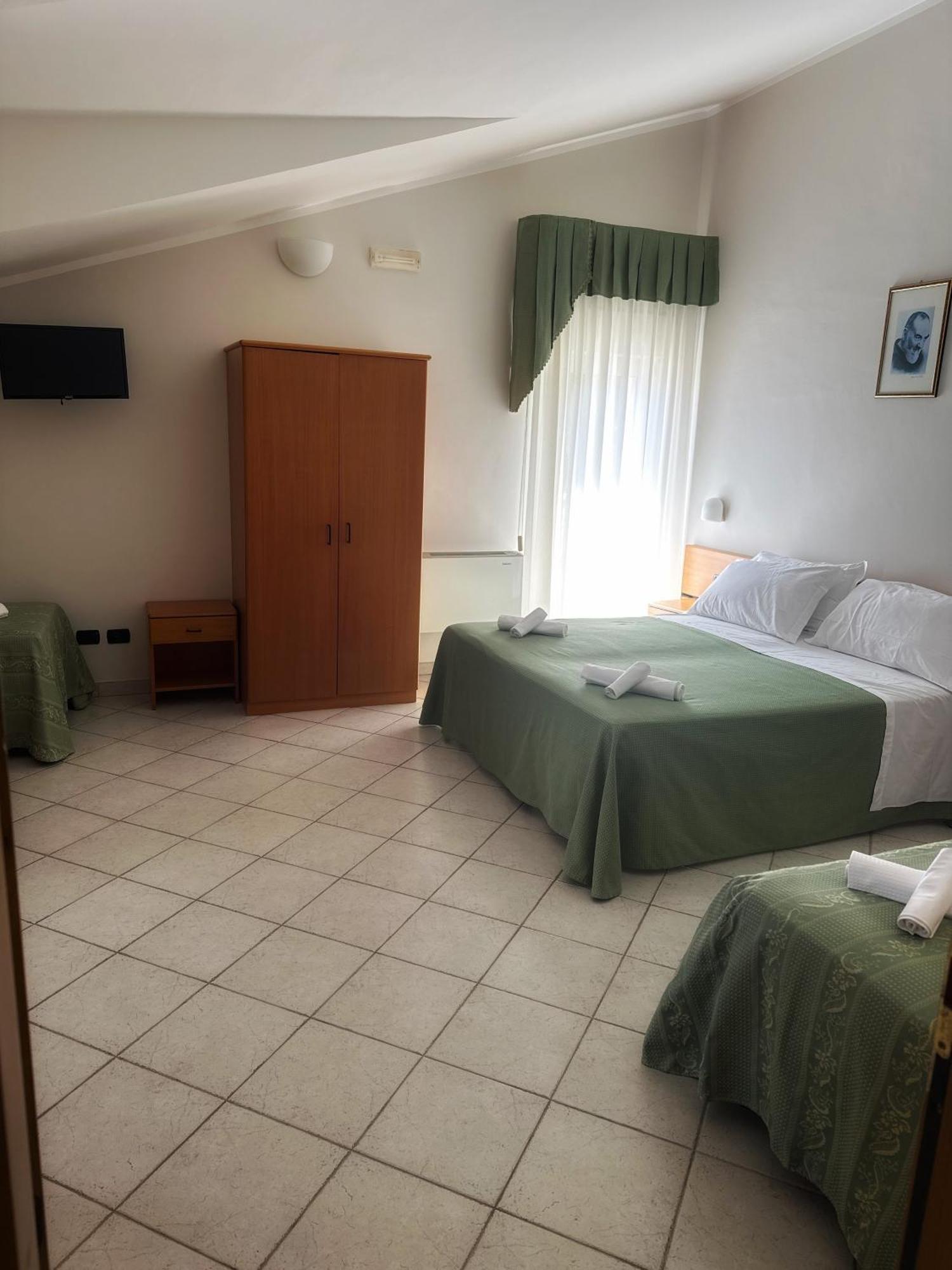 Hotel San Francesco San Giovanni Rotondo Exterior photo